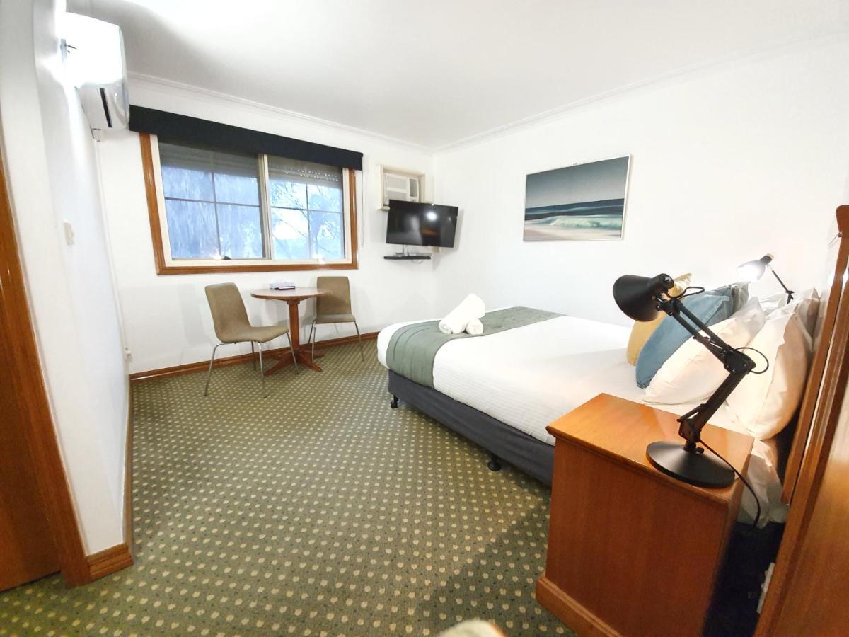 Bell Motel Melbourne Exterior photo