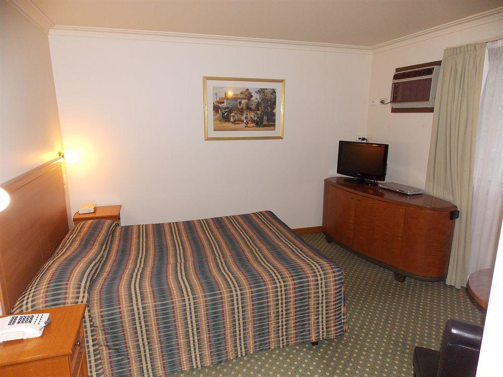 Bell Motel Melbourne Exterior photo