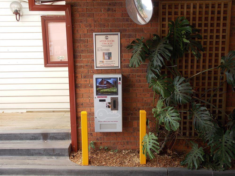 Bell Motel Melbourne Exterior photo