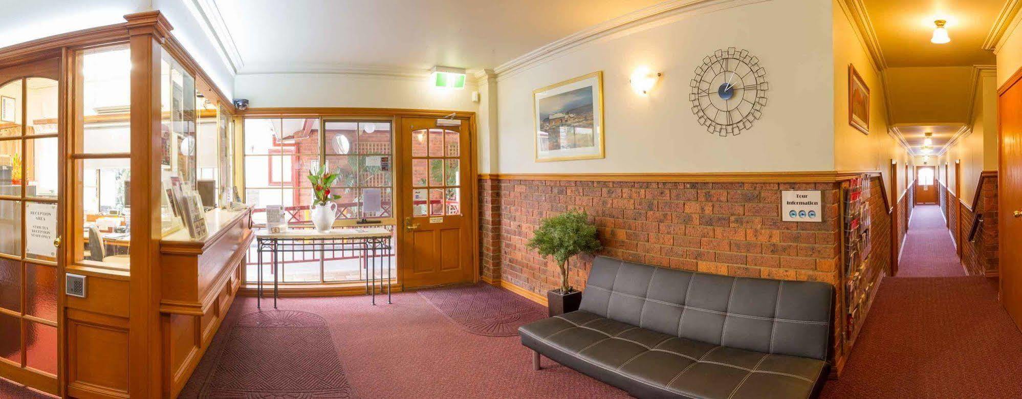 Bell Motel Melbourne Exterior photo
